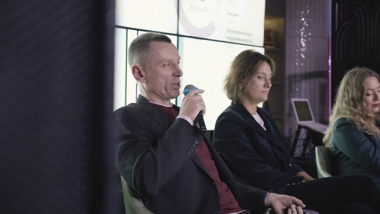 Сессии Kommersant Events в рамках форумов