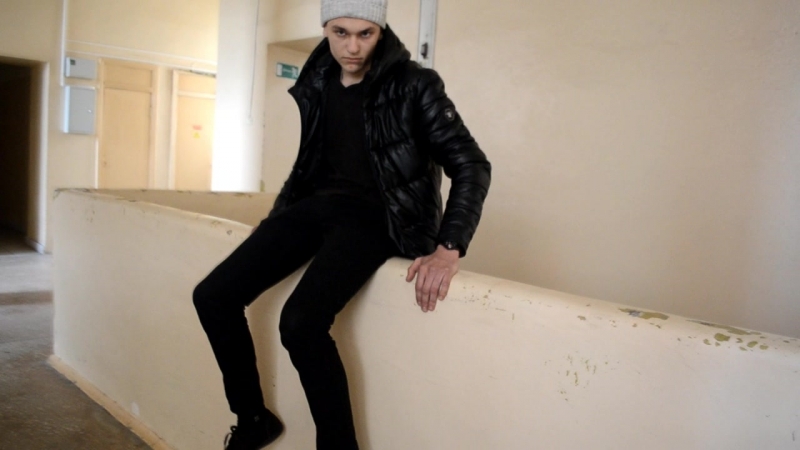 Клипы звезд-кураторов фестиваля "Яблочный Хитпарад"