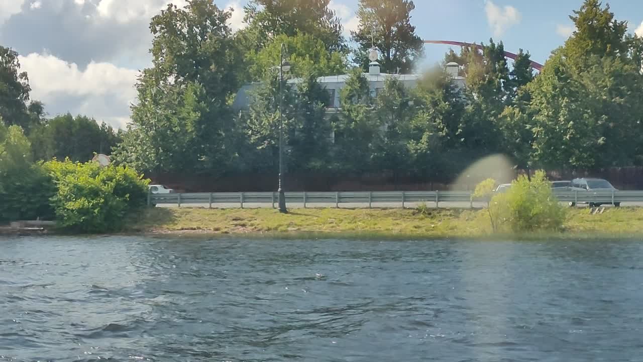 Водные прогулки