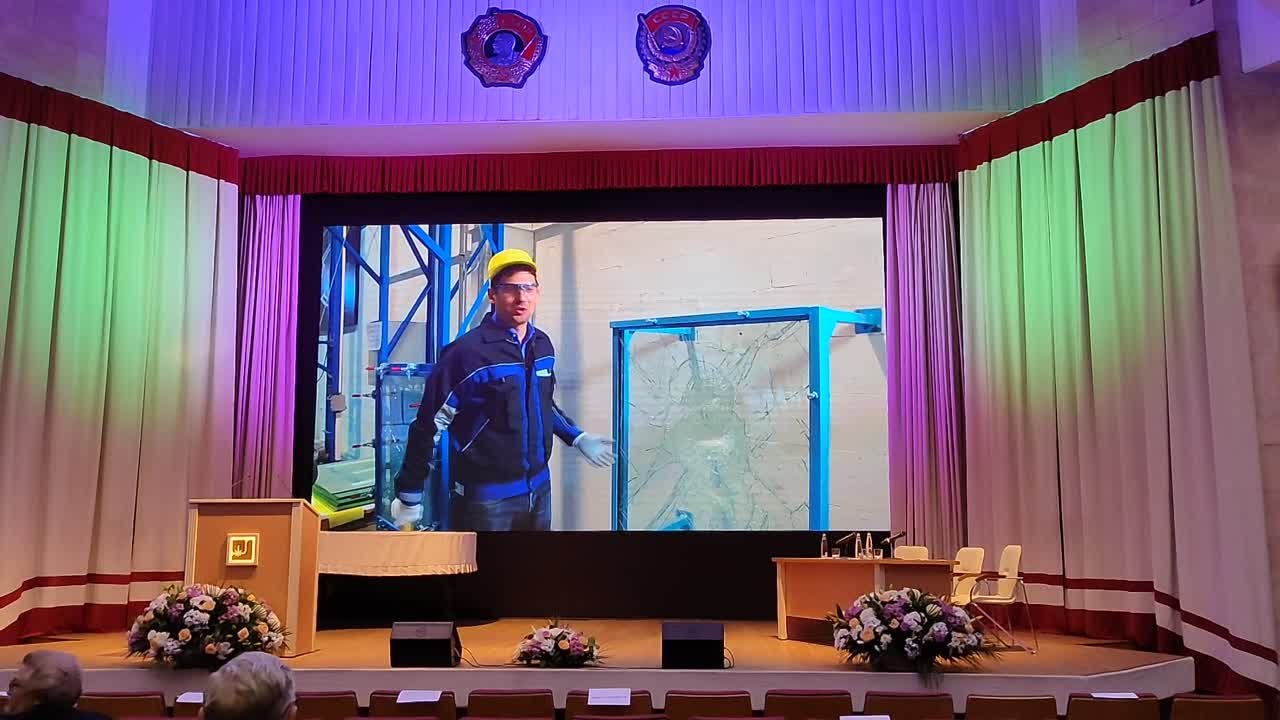 Год стекла в Петербурге - 2022