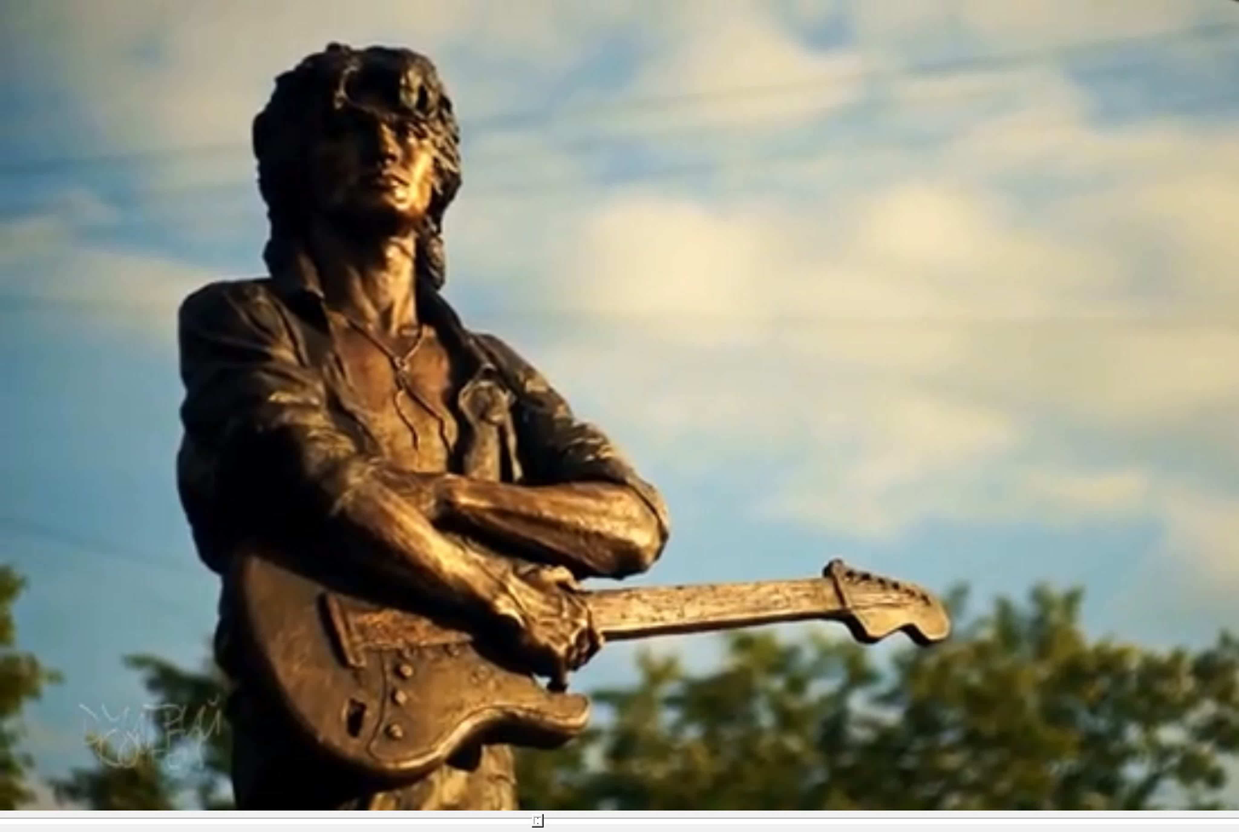 Памятник Виктору Цою. Санкт-Петербург. 14.08.2020.