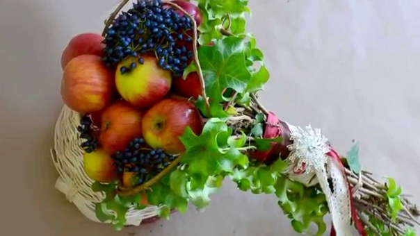 букеты с фруктами