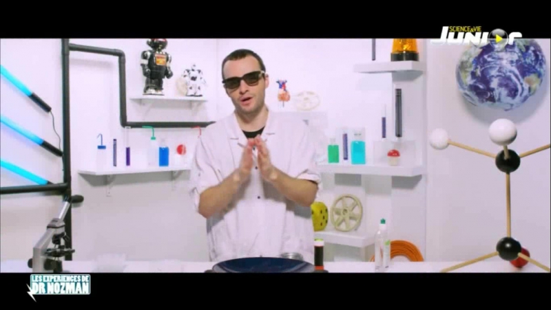 Dr. Nozman'ın Kronikleri - Les Chroniques de Dr. Nozman (Science & Vie Junior Kuşağı)