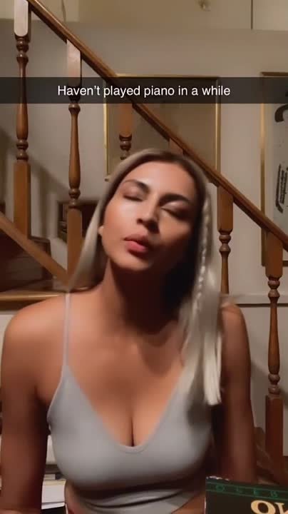 Тинсел Кори