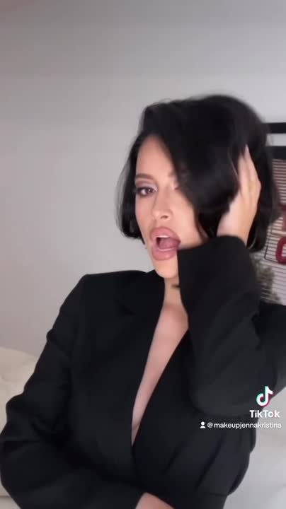 Кристиан Серратос