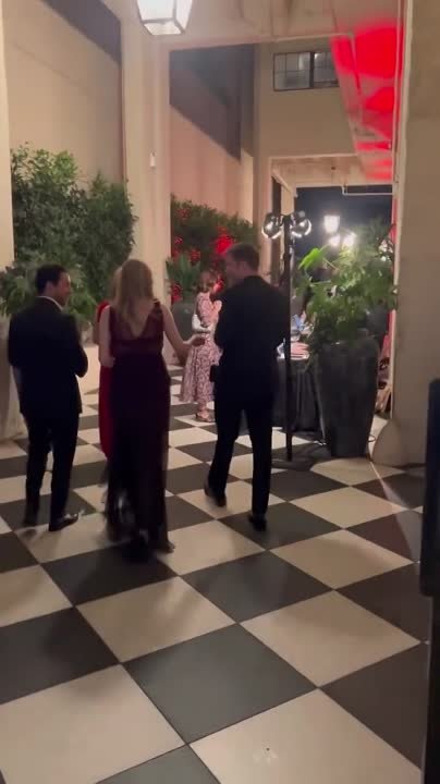 Роберт Паттинсон