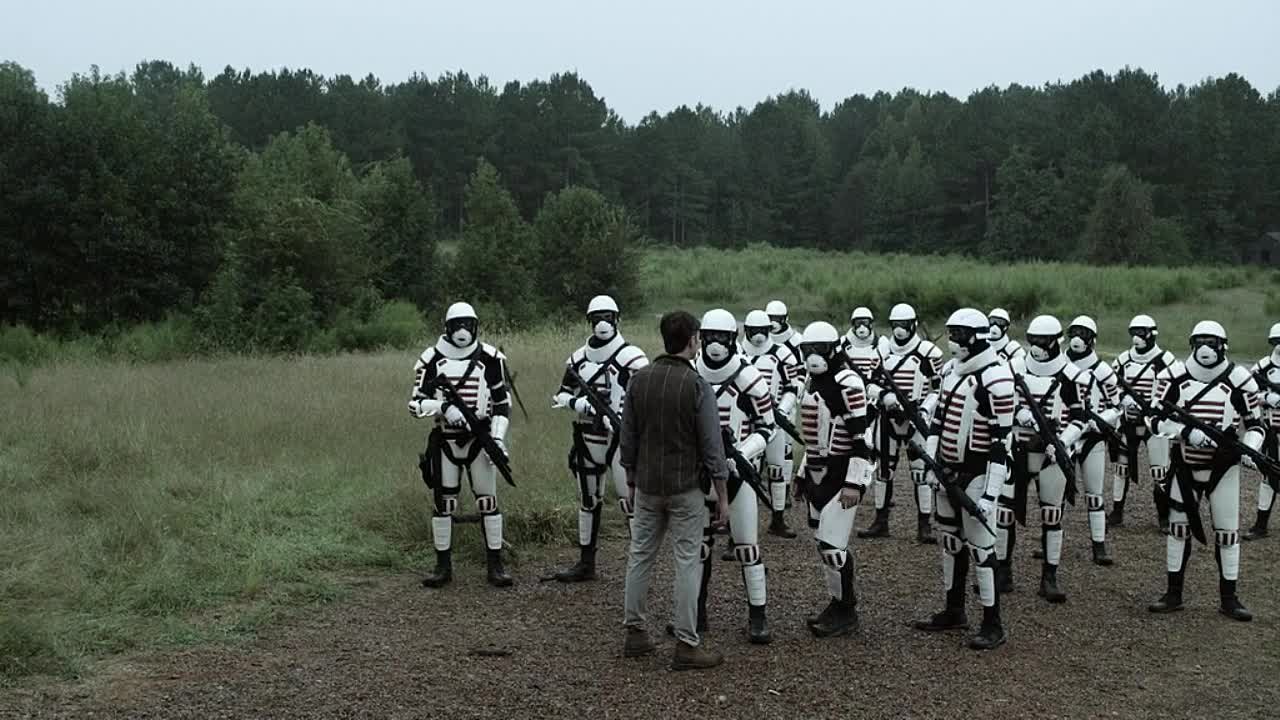 ХОДЯЧИЕ МЕРТВЕЦЫ