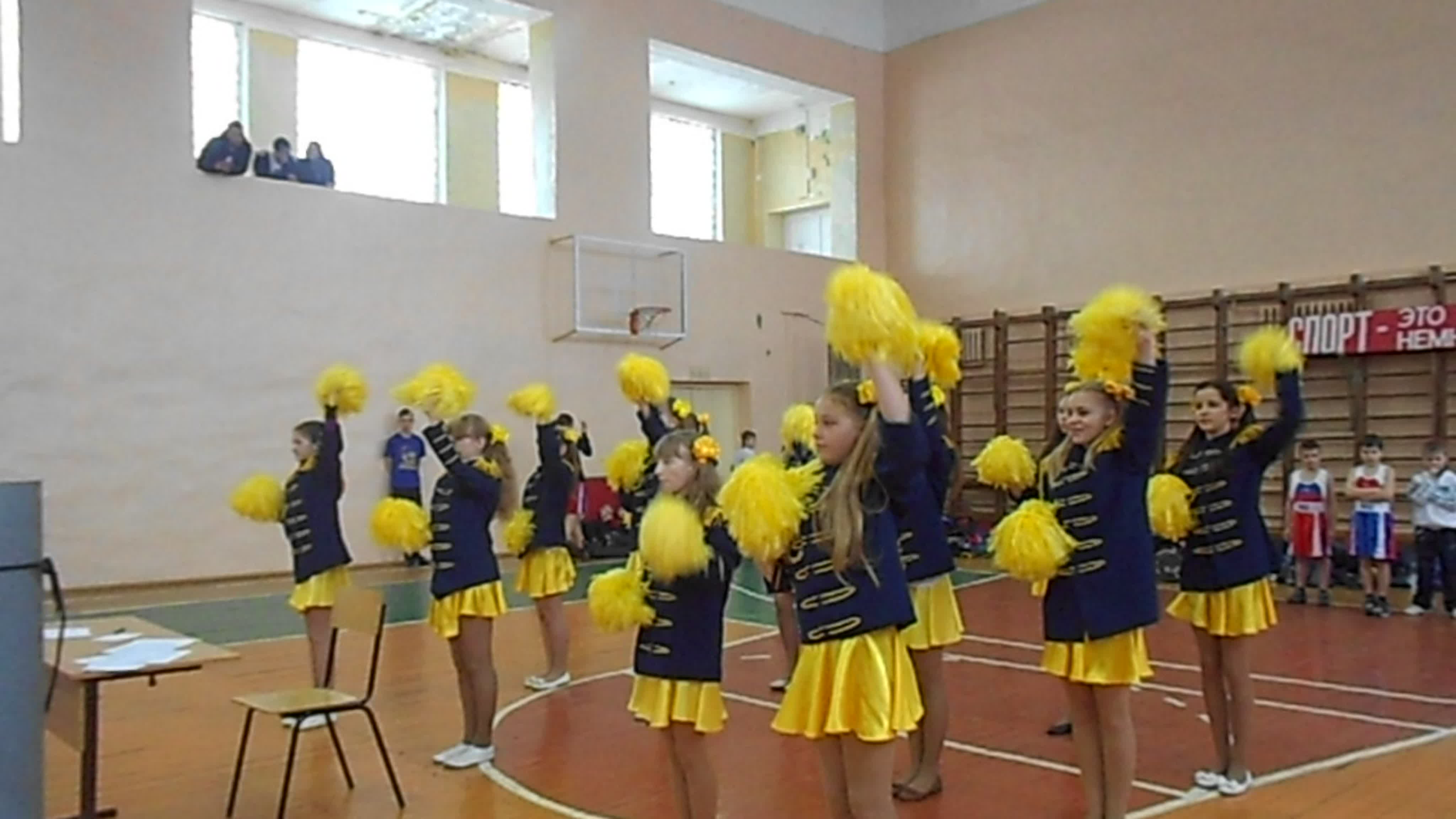 Школьные танцы