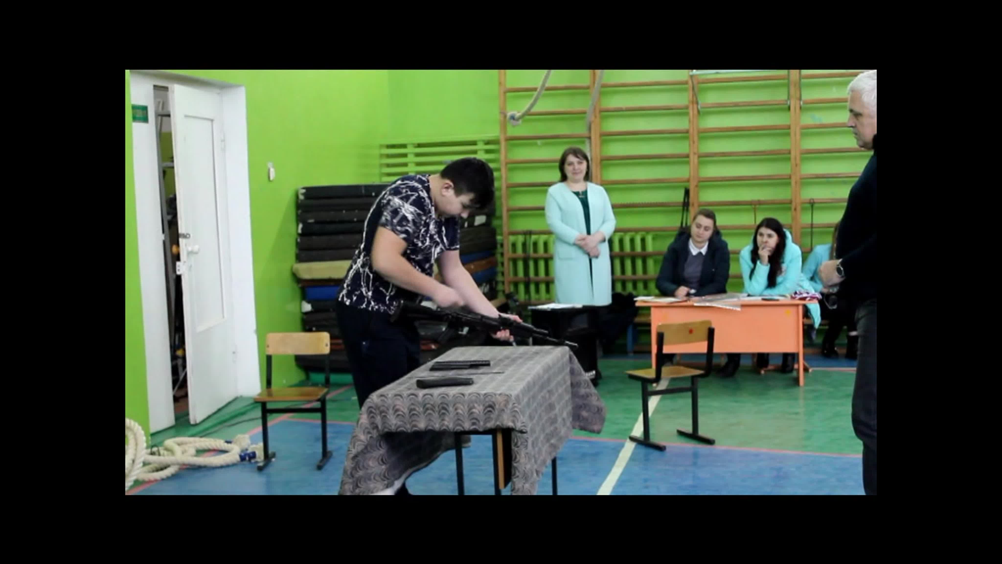 Конкурс "А ну-ка, парни!"